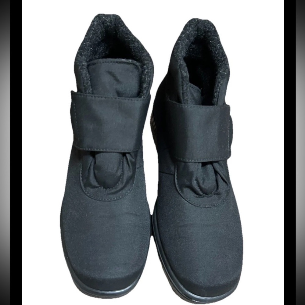 Toe Warmers Winter Shoes Size 7N Black Waterproof Insulated Made In Canada NEW - Picture 2 of 9
